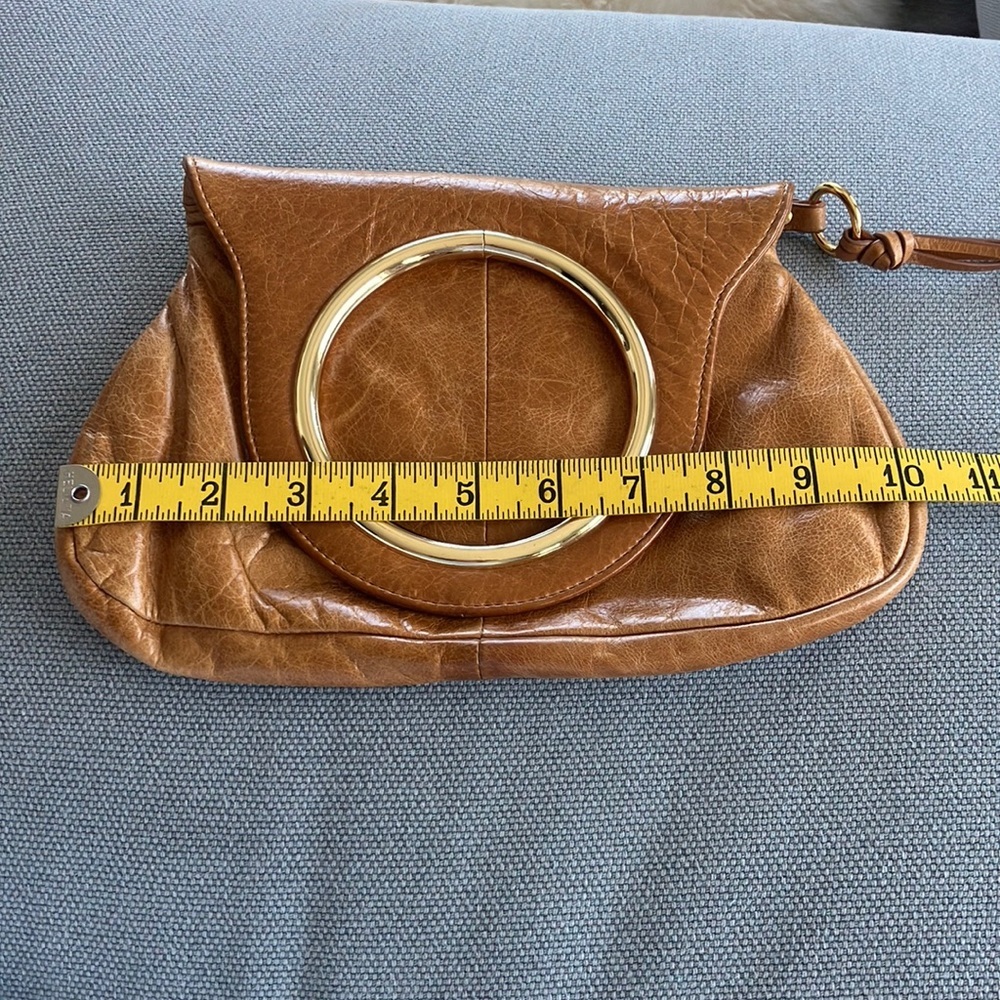 Hobo top grain caramel leather MSRP $158 Lizzie ( minor flaws) clutch/ handbag - Picture 8 of 13